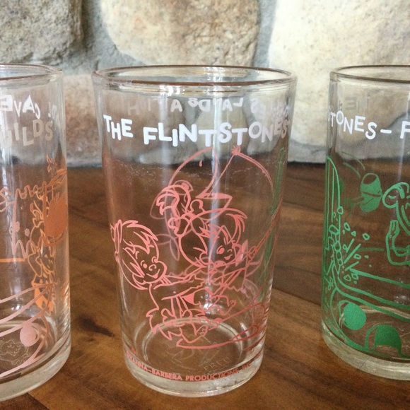 ✔️ Rare Vintage Find Hanna Barbera Flintstone Glasses Set of 4 1963/1964 - Picture 3 of 9